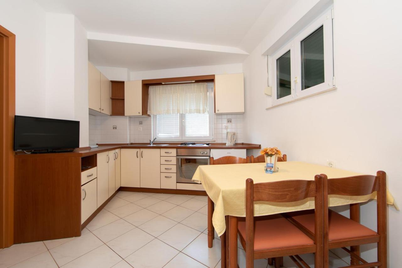 Apartmani Biser Tučepi المظهر الخارجي الصورة