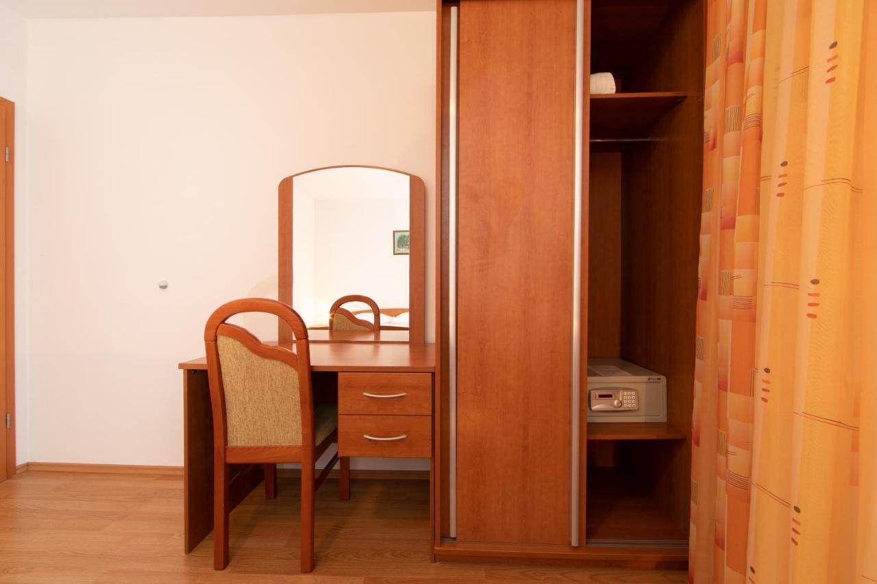 Apartmani Biser Tučepi المظهر الخارجي الصورة